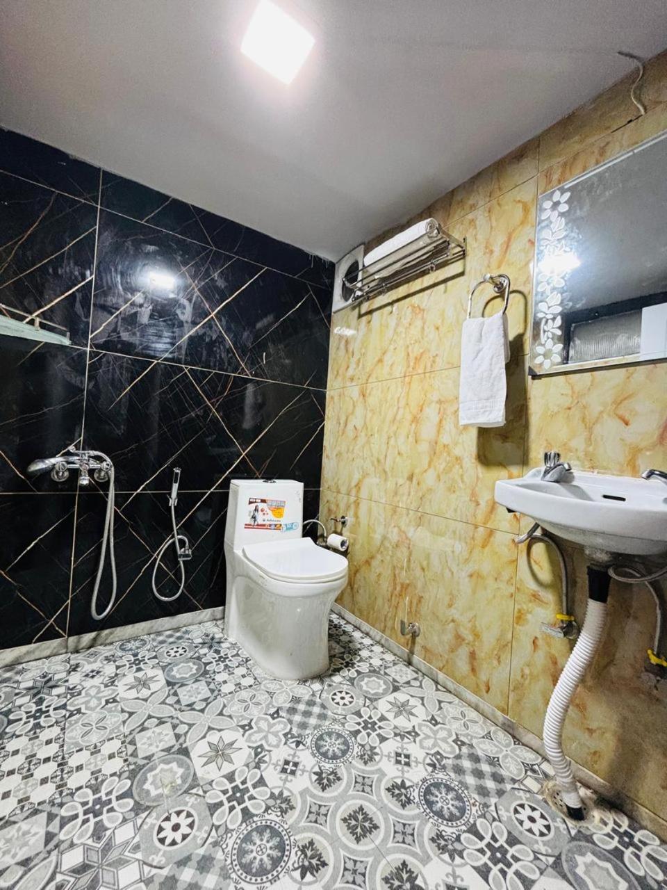 Hotel Amar Mussoorie Dış mekan fotoğraf